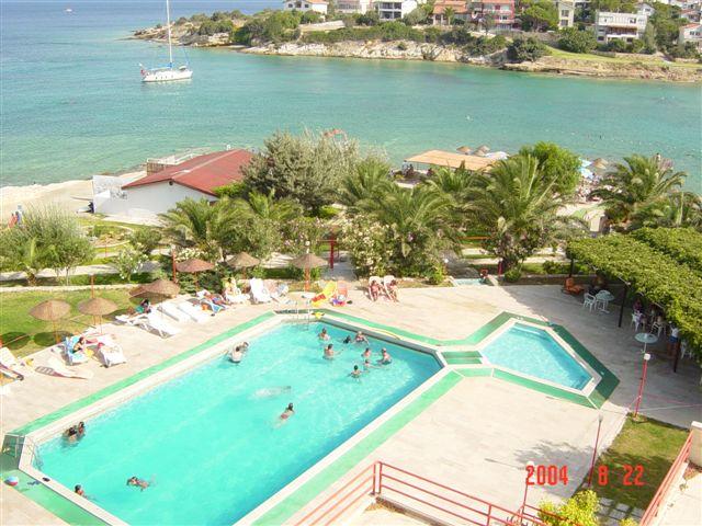 LADIN HOTEL