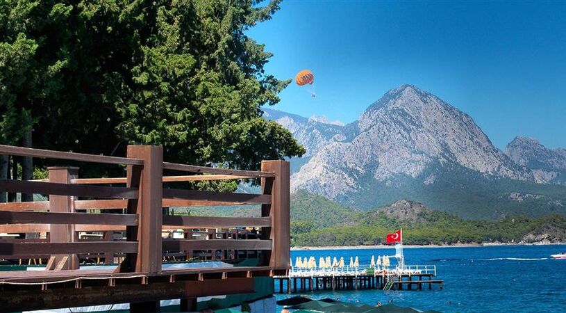 CRYSTAL DE LUXE  HOTELS RESORTS & SPA KEMER