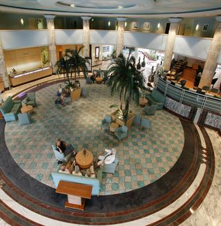 GRAND AZUR HOTEL