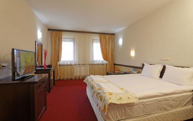 Hotel Trinity Residence 4* Direkt Uçuş Bansko Kayak Turu